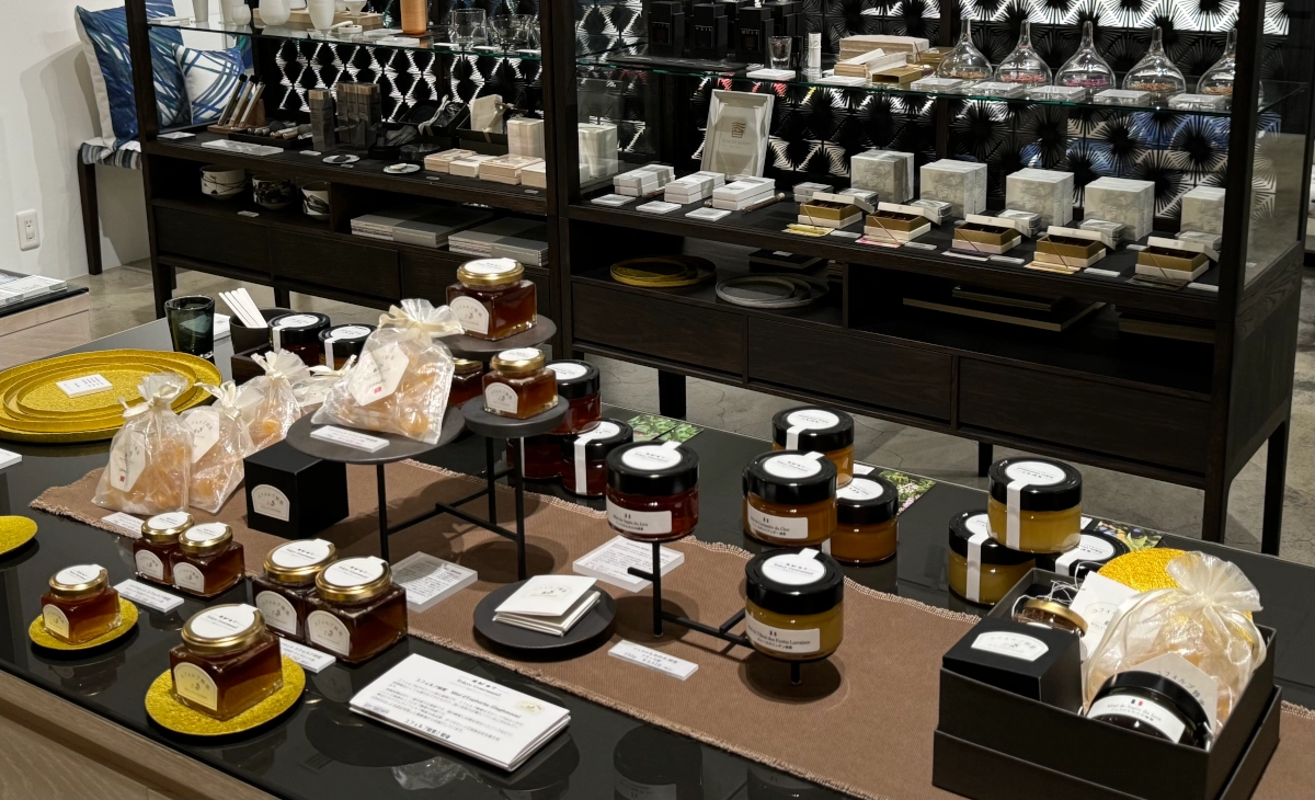 Tokyo Gourmand honeys at Style Meets People gallery